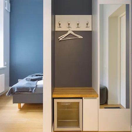Peaceful Oasis With Air Conditioner Location Apartment