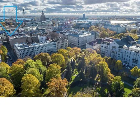 Peaceful Oasis Ac, Quiet Yard, Location Riga