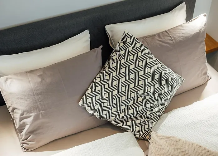 Peaceful Oasis Ac, Quiet Yard, Location * Riga