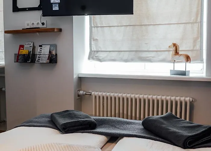 Апартаменты Peaceful Oasis Ac, Quiet Yard, Location