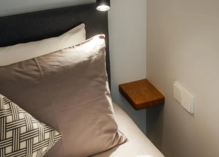 Peaceful Oasis Ac, Quiet Yard, Location Riga